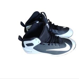 Nike Alpha Huarache sports shoes size 8.5